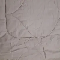 رو تختی رنگ خاکی در حد نو