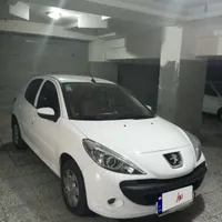 پژو 207i دنده ای سفید مدل 1403 درحدصفر