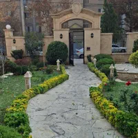باغبانی وهرس کاری وتعویض خاک وکود گلدون|خدمات باغبانی و درختکاری|تهران, صادقیه|دیوار