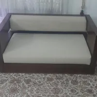 مبلمان ۴نفره چوب کاملا سالم رویه تشک ها قابل شستشو
