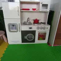 خانه بازی آنی چاو سوپرشیشه ای روی بلندی