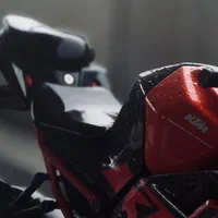 موتور KTM RC200 مدل 1402 نارنجی کارکرد 6000|موتورسیکلت|تهران, نیروی هوایی (پیروزی)|دیوار