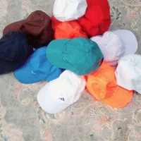 کلاه زیر قیمت بازار نو
