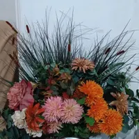 تعداد زیادی گل مصنوعی خارجی