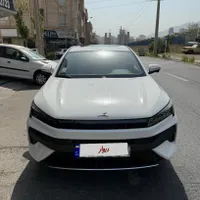 کی ام سی J۷، مدل ۱۴۰۴