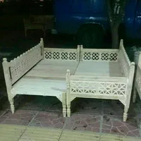 تخت سنتی ۲۰۰در ۲۰۰ رنگ شده ۱۲ پای