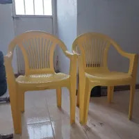 صندلی پلاستیکی