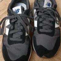 کتونی اورجینال new balance سایز ۳۸/۵|کفش و لباس بچه|تهران, جردن|دیوار