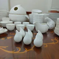 سرویس چینی ۱۸ نفره درجه یک|ظروف سرو و پذیرایی|تهران, اختیاریه|دیوار