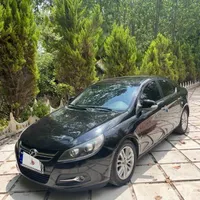 جک J5 اتوماتیک 1800cc، مدل ۱۳۹۴