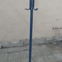 جالباسی ایستاده