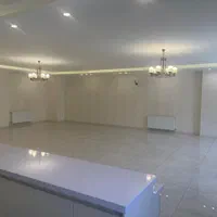 آپارتمان ۲۰۵ متر۳ خواب سالن بزرگ_ بازسازی_تک واحد