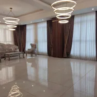 ۱۰۰متر، دو خوابه، سند تک برگ، نوساز، غرق در نور