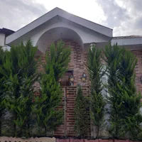 ویلااستخردار دو خوابه شهرکی تمیز و شیک بدون واسطه