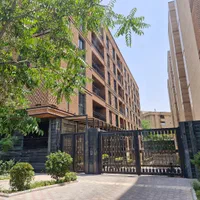 پاسداران/شهید عراقی/ ۱۰۵متر/ نوساز/ فول مشاعات