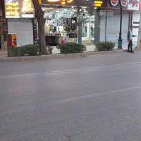 فروشنده خانم دوشیفت یا تک شیفت