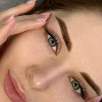 مدرس آموزش اکستنشن وکاشت مژه همراه مدرک معتبر