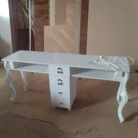 انواع میز ناخن کاری پایه فلزی و استند لاک|آرایشگاه و سالنهای زیبایی|ارومیه, |دیوار