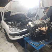 تعمیرگاه مکانیکی(مکانیک) موتور و گیربکس ایرانخودرو|خدمات موتور و ماشین|کرمانشاه, |دیوار