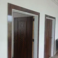 نصاب تخصصی درب چوبی با بیش از سی سال تجربه|خدمات پیشه و مهارت|رشت, دباغیان|دیوار