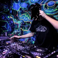 دی جی dj از شاهین شهر و اصفهان|خدمات پذیرایی، مراسم|اصفهان, خانه اصفهان|دیوار
