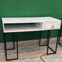 میزناخن متنوع / صندلی استادکار / استند|آرایشگاه و سالن‌های زیبایی|مشهد, رباط طرق|دیوار