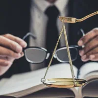 وکیل پایه یک دادگستری