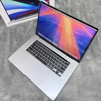 مک بوک پرو ۲۰۱۹ i9 تاچ بار رندر خاص
