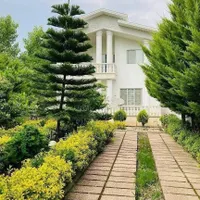 ۳۰۰متر باغچه ویلا نما رومی/شهرکی با اصالت/سنددار|فروش خانه و ویلا|چمستان, |دیوار