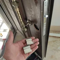 خدمات و تعمیرات انواع قفل درب آپارتمان