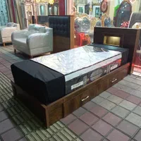 تخت کشودار باکسی