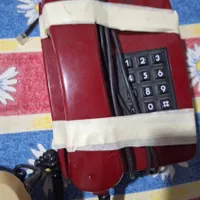 دوعدد تلفن قدیمی..