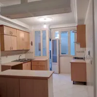 کارون ۴۰ متر طبقه اول سال ساخت ۹۰
