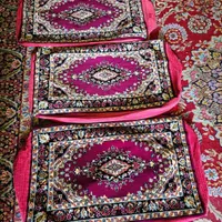 تعدادی پشتی قالیچه ای|پشتی|شیراز, ارم|دیوار