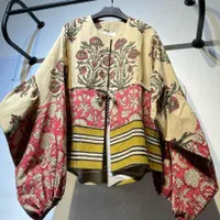 مانتو کتی ته فروشگاهی تاناکورا پک تسمه ای|لباس|تهران, فلسطین (میدان انقلاب)|دیوار
