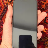 اپل iPhone 13 با حافظهٔ ۱۲۸ گیگابایت