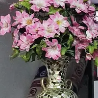 گل و گلدان