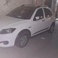 کوییک r