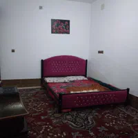 منزل مبله واقع در قلات|اجارهٔ کوتاه‌مدت آپارتمان و سوئیت|شیراز, شهرک گلستان|دیوار