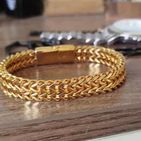 دستبند کاملا کلاسیک و خفن