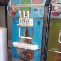 بستنی قیفی نیکنام اقساطی چکی|کافیشاپ و رستوران|بندرعباس, |دیوار