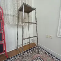 چهارپایه آهنی محکم