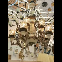 لوستر کلاسیک سلطنتی در تعداد شاخه دلخواه