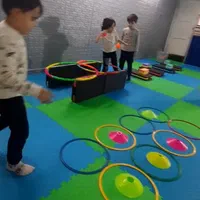 کلاس بازی و ورزش کودکان