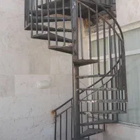 جوشکاری و ساخت پله آهنی مستقیم تک‌شاسی