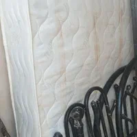 تختخواب فلزی کارکرده دونفره با تشگ فنری|تشک تختخواب|خمام, |دیوار