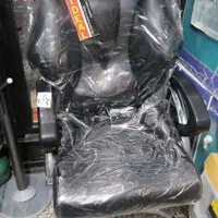 صندلی اداری چرخدار نو|دفتر کار|اصفهان, پوریای ولی|دیوار