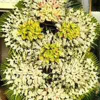 تاج گل های ختم و ترحیم مسجد و تالار چند طبقه ای