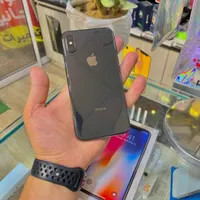 اپل iPhone X با حافظهٔ ۲۵۶ گیگابایت