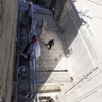 کار در ارتفاع با کلایمر سیمانکاری کنیتکس ایزوگام|خدمات پیشه و مهارت|شیراز, آزادگان|دیوار